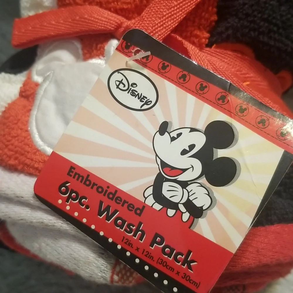 DISNEY MICKEY MOUSE 6-PC Wash Set, Manuf. J Franco & Sons, NWT